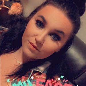 Meet your Posher, Katlyn